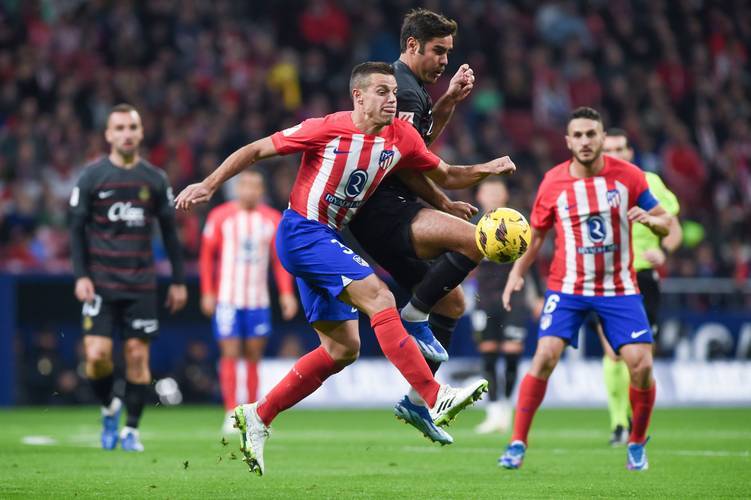 wendy六连红！英超-曼联1-1遭西汉姆联逼平，五轮联赛仅取一胜（Wendy豪取六连红！英超曼联1-1西汉姆联，近五轮仅一胜）