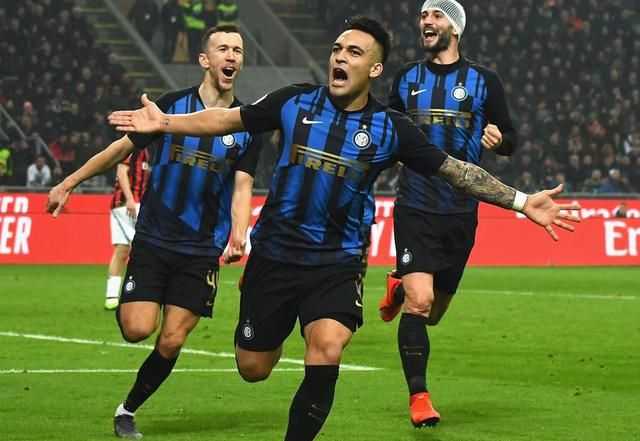 罗马诺：曼联要等谢什科伤情确定后再与齐尔克泽讨论未来（罗马诺：曼联待谢什科伤情明朗后再与齐尔克泽商谈未来）