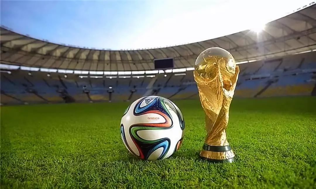 皇马2025年售出超过300万件球衣，为全球足球俱乐部第一（2025年皇马球衣销量突破300万件，全球俱乐部销量第一）