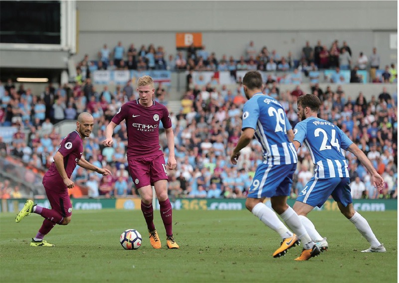 武汉女足2-0东孟加拉女足提前出线，王霜双响，奥乌苏屡失良机（王霜梅开二度，武汉女足2-0东孟加拉女足提前锁定出线，奥乌苏屡失良机）