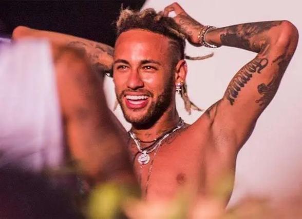 里瓦尔多：亚马尔不能只局限在右路，教练须为他创造更多选择