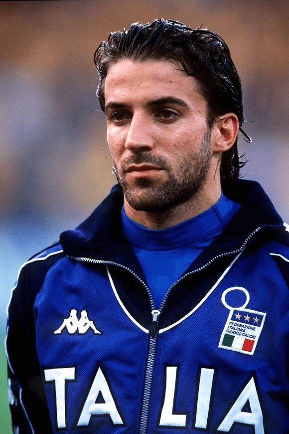 吴少聪女友晒足协杯冠军奖牌：男朋友带的苏州特产（吴少聪女友晒足协杯冠军奖牌：笑称男友带回的苏州特产）