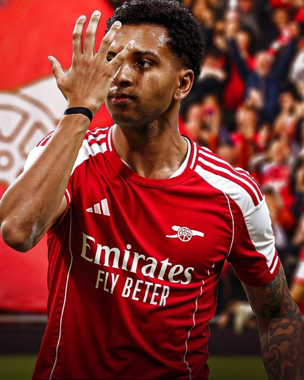 足球假动作心理博弈解析（足球假动作背后的心理较量）