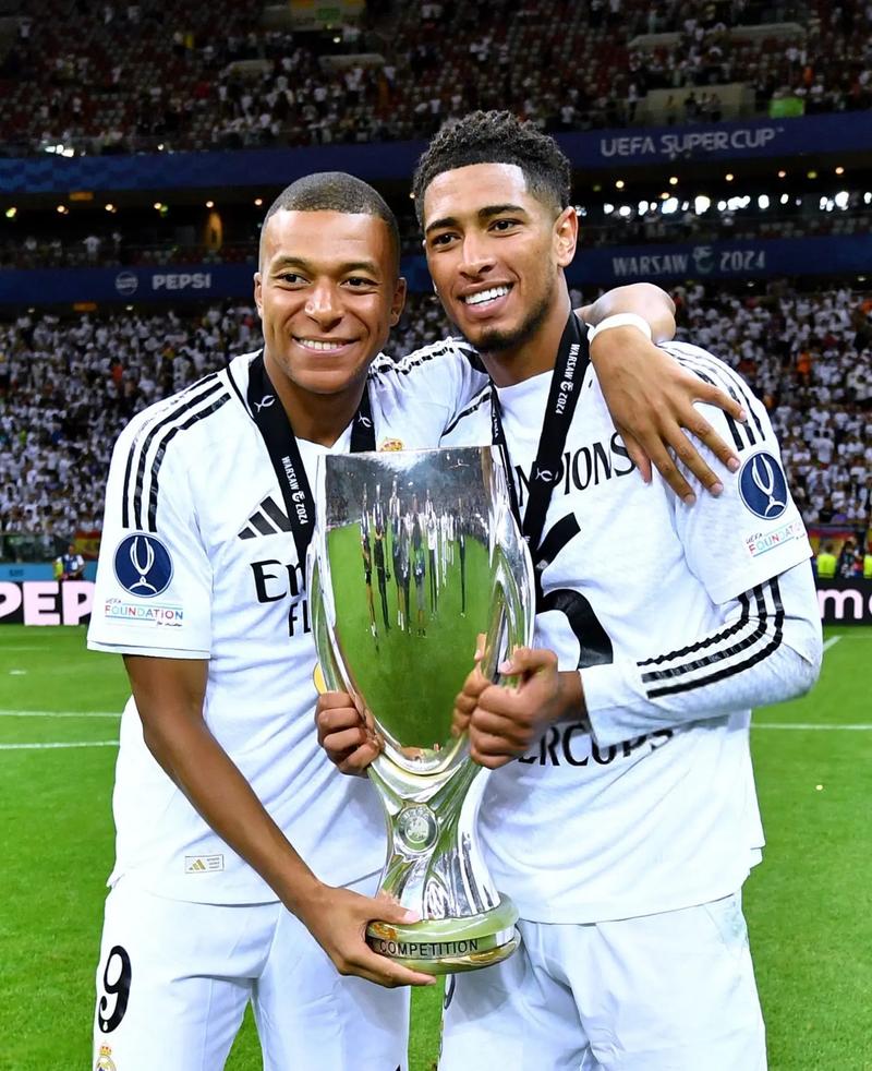 长春亚泰为降级致歉：将稳住根基，力争在一两年内重返中超