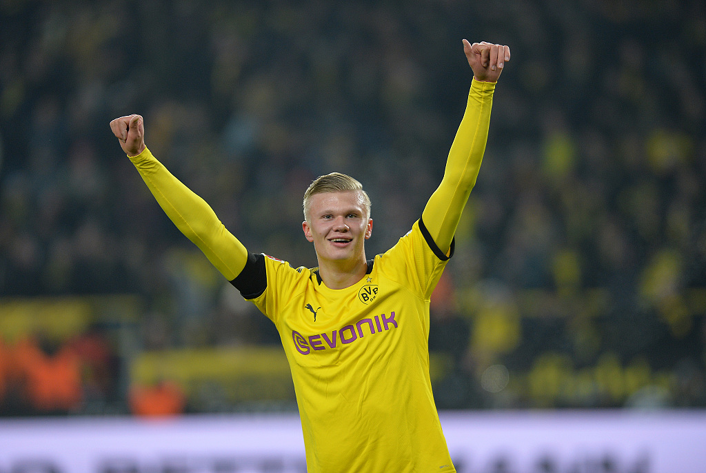 歧视成都的杜康酒主播系试用期，河南足协人士称成都球迷先骂人（杜康酒涉事主播仍处试用期，河南足协人士：成都球迷先骂人）